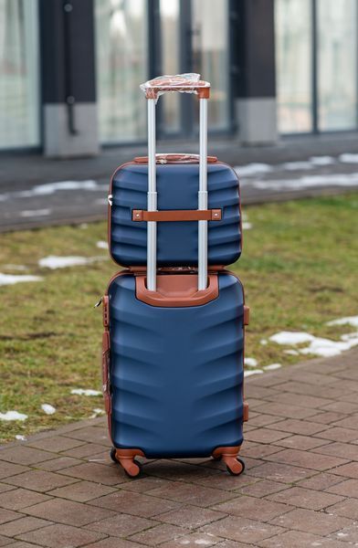 Комплект 2 в 1 валіза (S) та кейс WINGS 402 ручна поклажа синій 402 S+bc blue фото